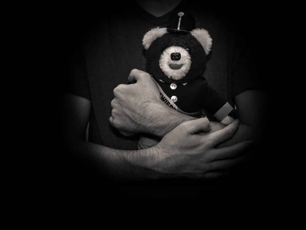 How to Deal When My Fiance Is Really Insecure About My Ex-Girlfriend