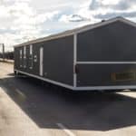mobilehousetransportation-transportingportablehomeonthehighwayin